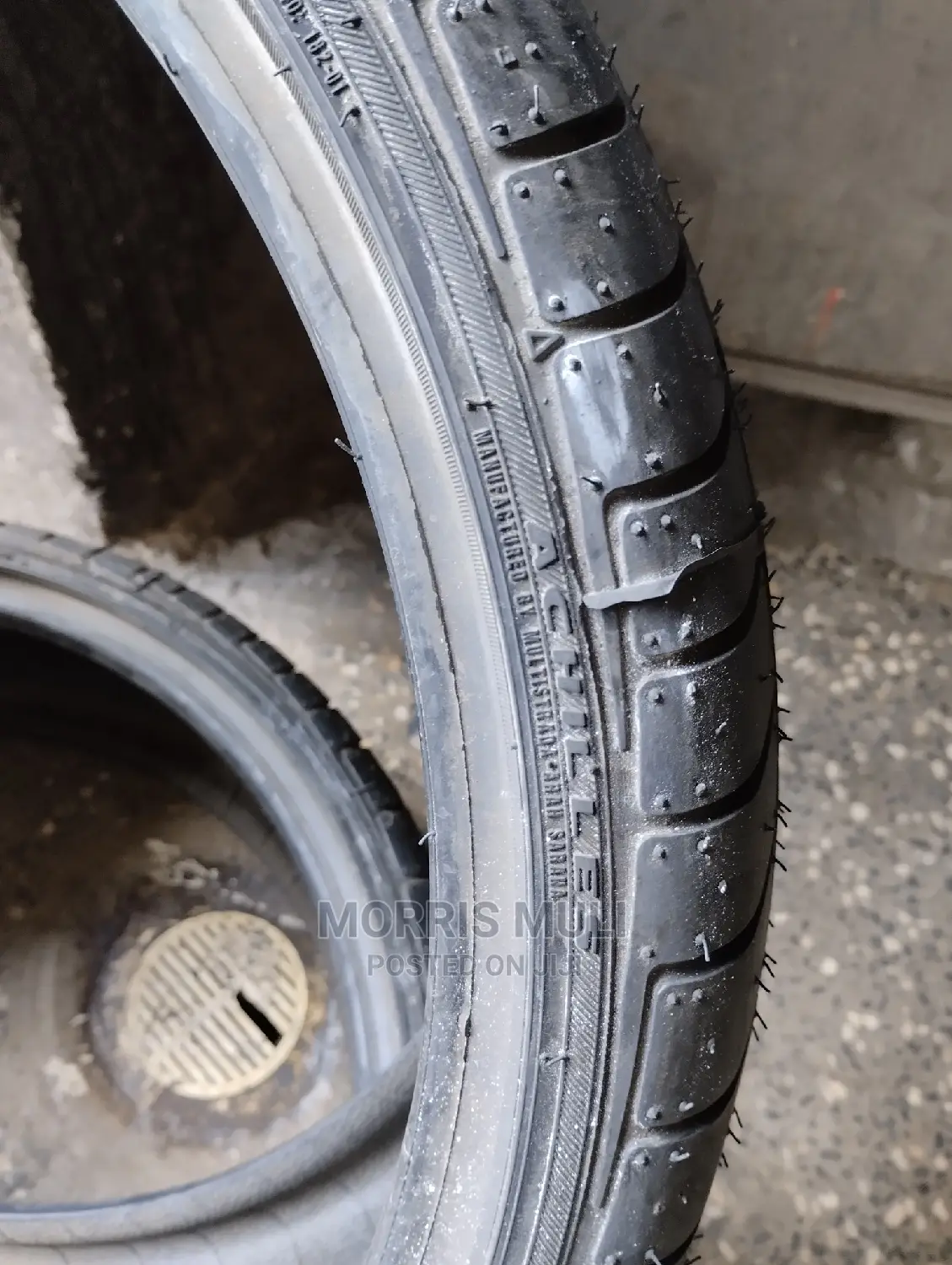 225/30r20 Achilles.