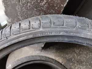 225/30r20 Achilles.
