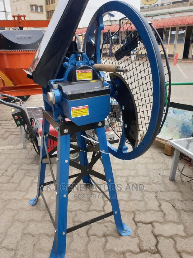 Chaff Cutter Available (2 Blade)+Motor