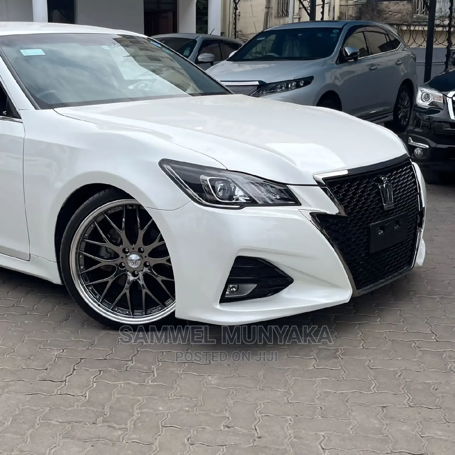 Toyota Crown 2016 White