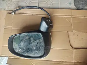 Toyota Ractis 2012 Sidemirror