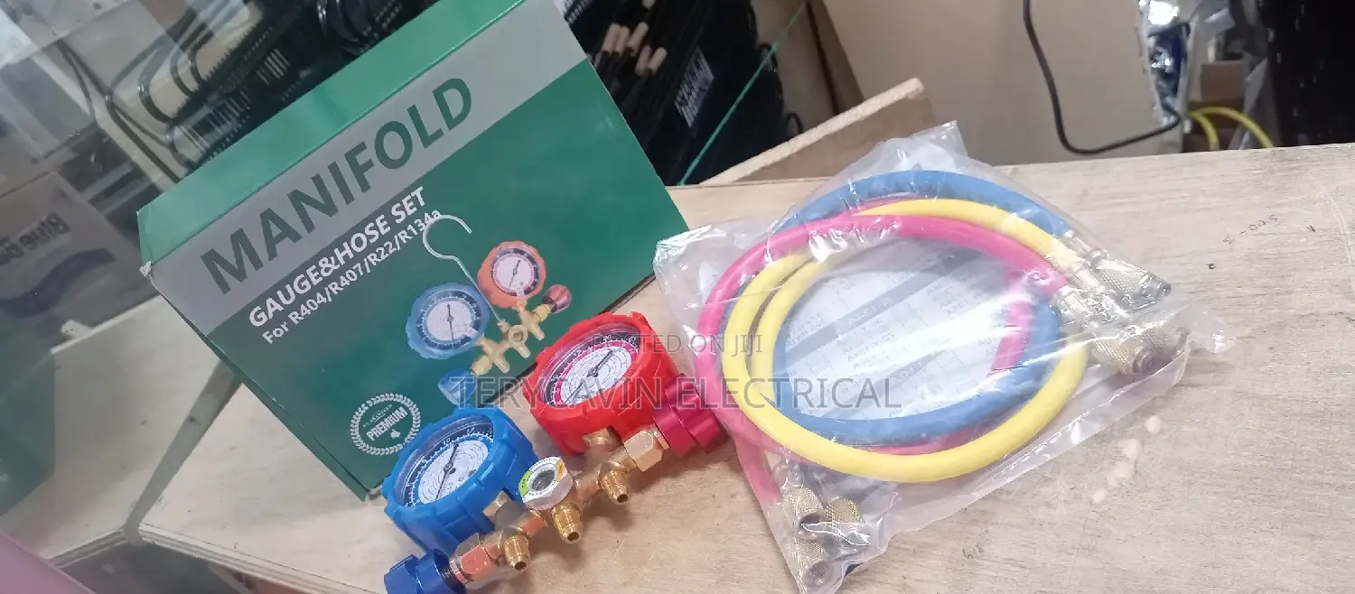 Manifold Gauge and Hose Set
