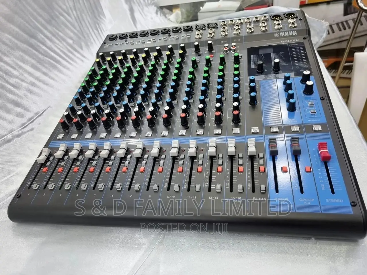 16 Channels Plain Mixer MG16XU Yamaha