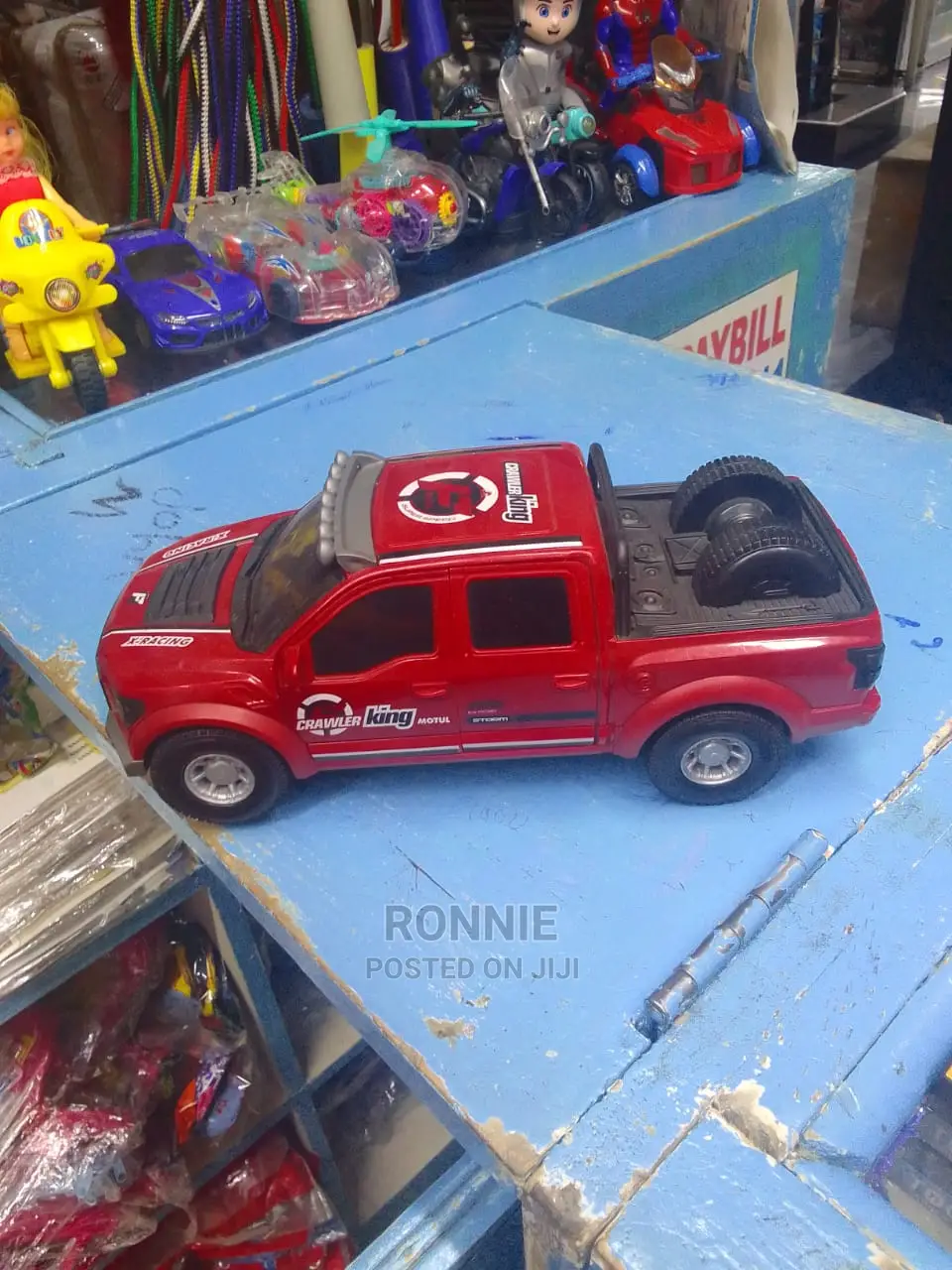 Strong Crawler King Pickup Toy Vehicle