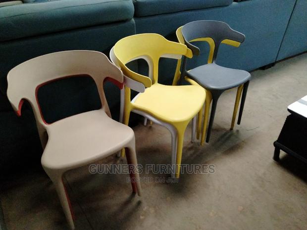 Restaurant Chairs. - thumbnail 3