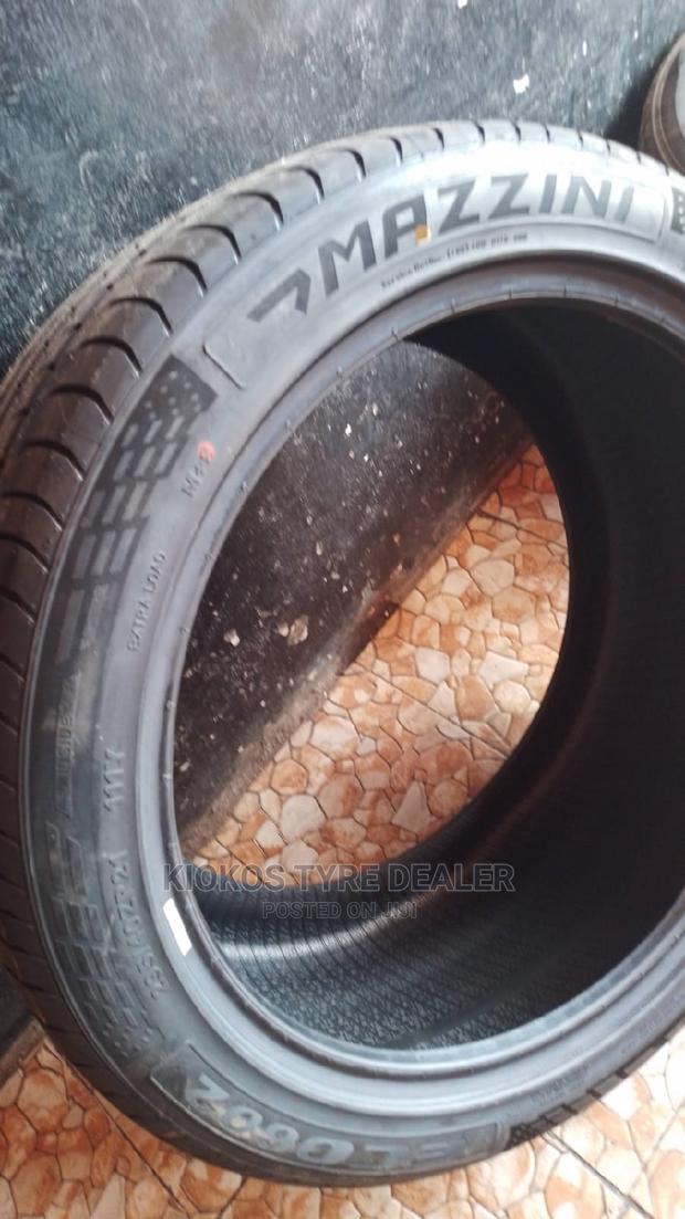 295/40zr21 Mazzini Tyre - thumbnail 2