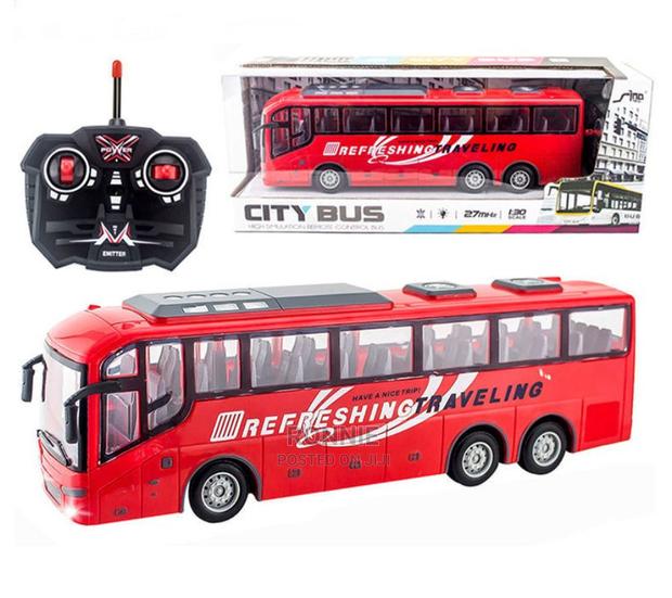 Remote Controlled RC Big Bus Refreshing Traveling