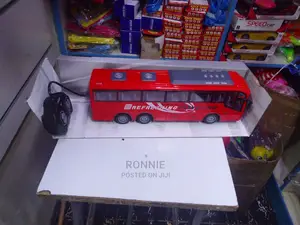 Remote Controlled RC Big Bus Refreshing Traveling