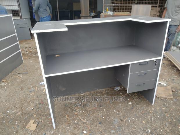 Receptionist Desk - thumbnail 2