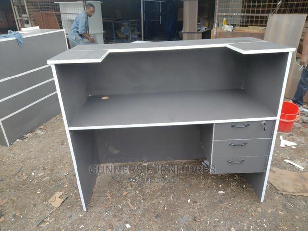 Receptionist Desk - thumbnail 5