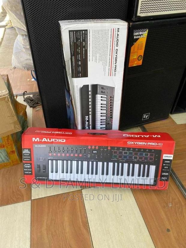 M-Audio Oxygen 49 Pro With Drumpads - main view