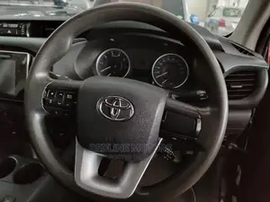 Toyota Hilux 2016 Gray