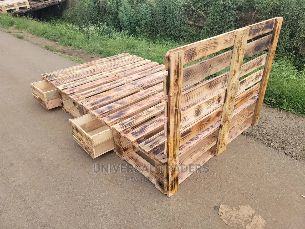 4*6 Pallet Bed With Drawers - Detachable Wood Pallet Bed