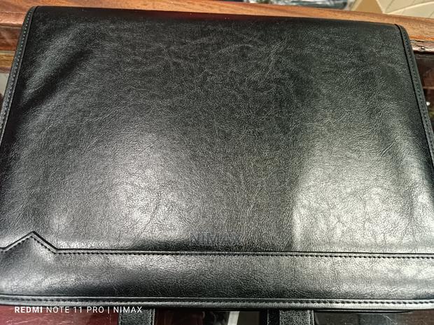 Documents Leather Folder With Handle - thumbnail 4