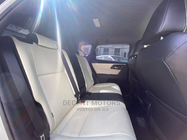 Toyota Auris 2016 White - thumbnail 5