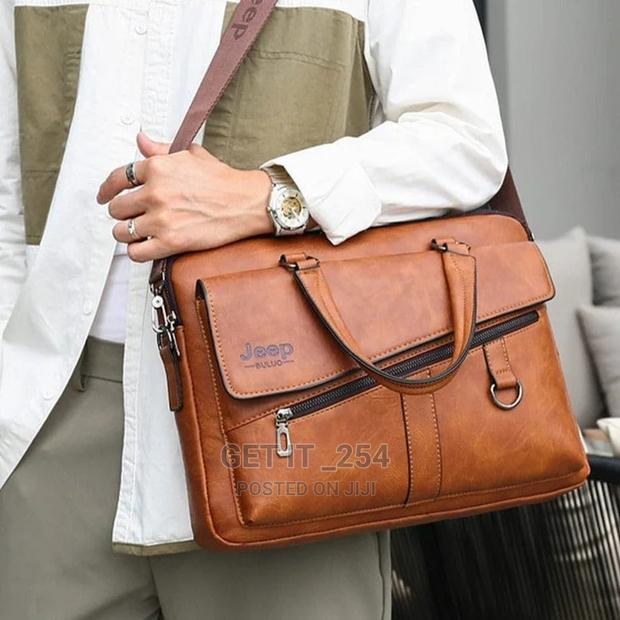 Office Jeep Wrangler - main view