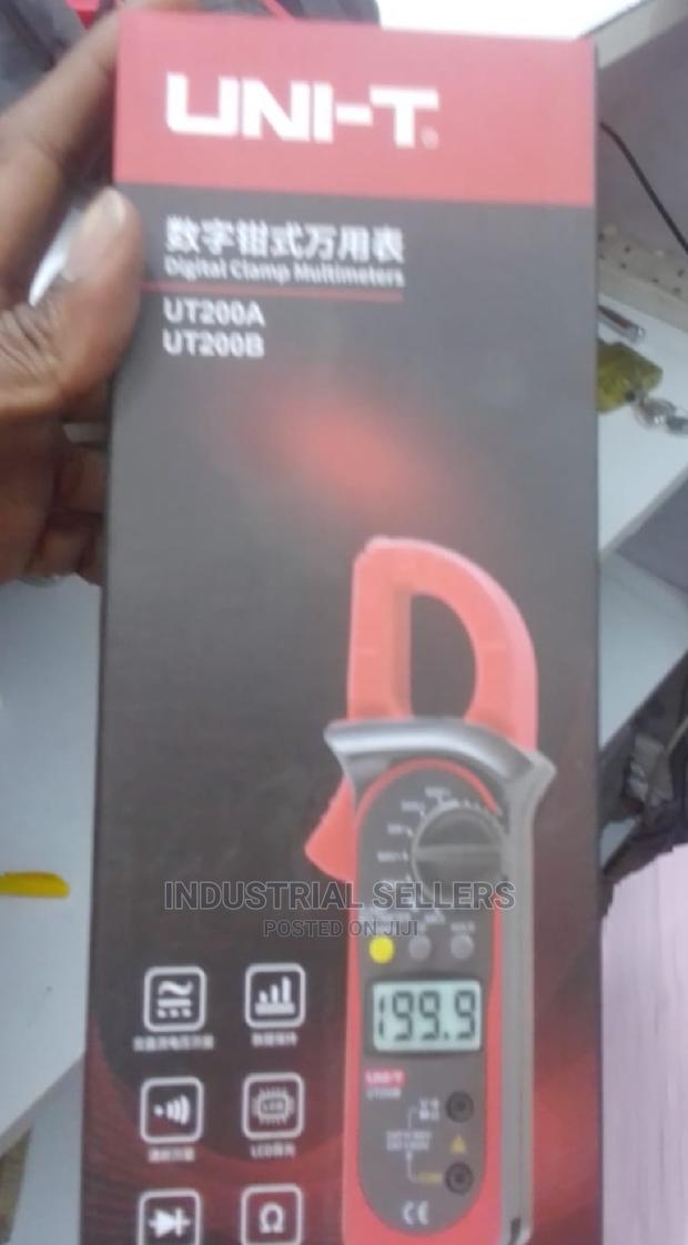 Uni-T Clamp Meter Digital - main view