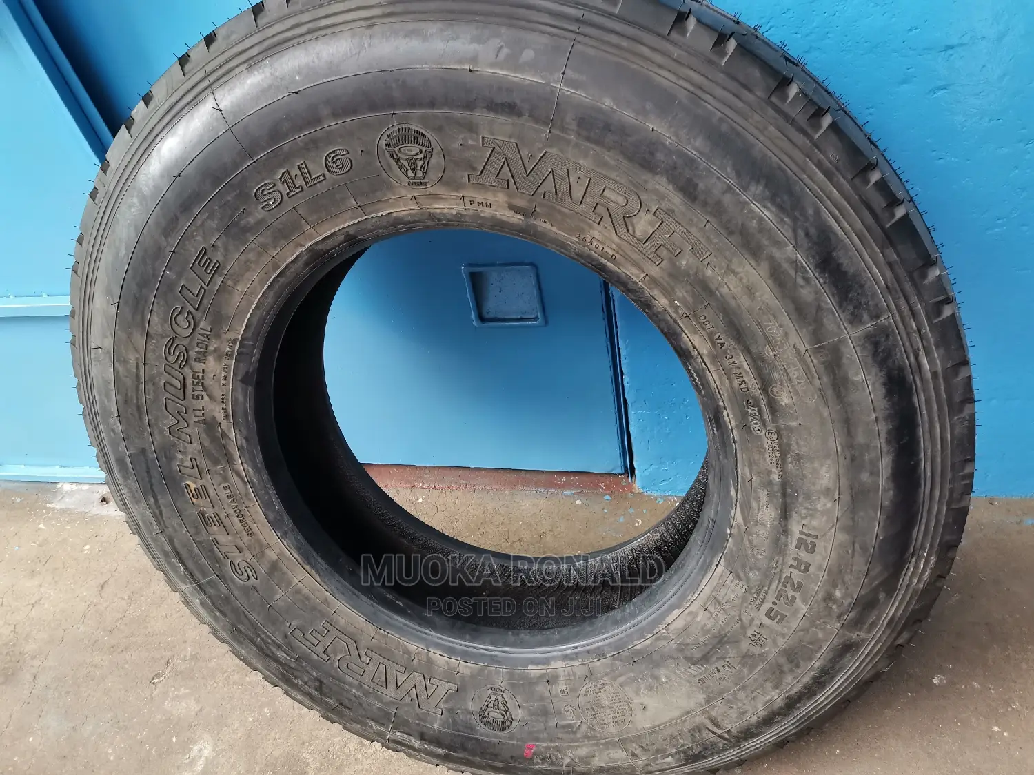 12R22.5 MRF Tyre Made in India