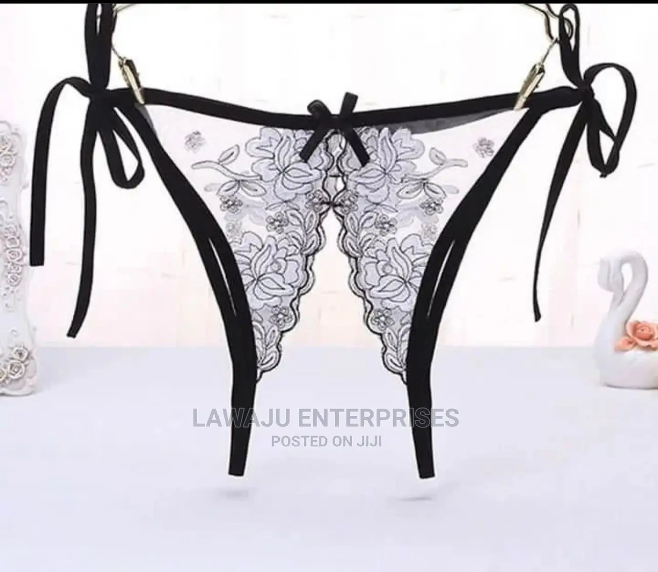 Ladies Sexy Lace Open Crotch Panty
