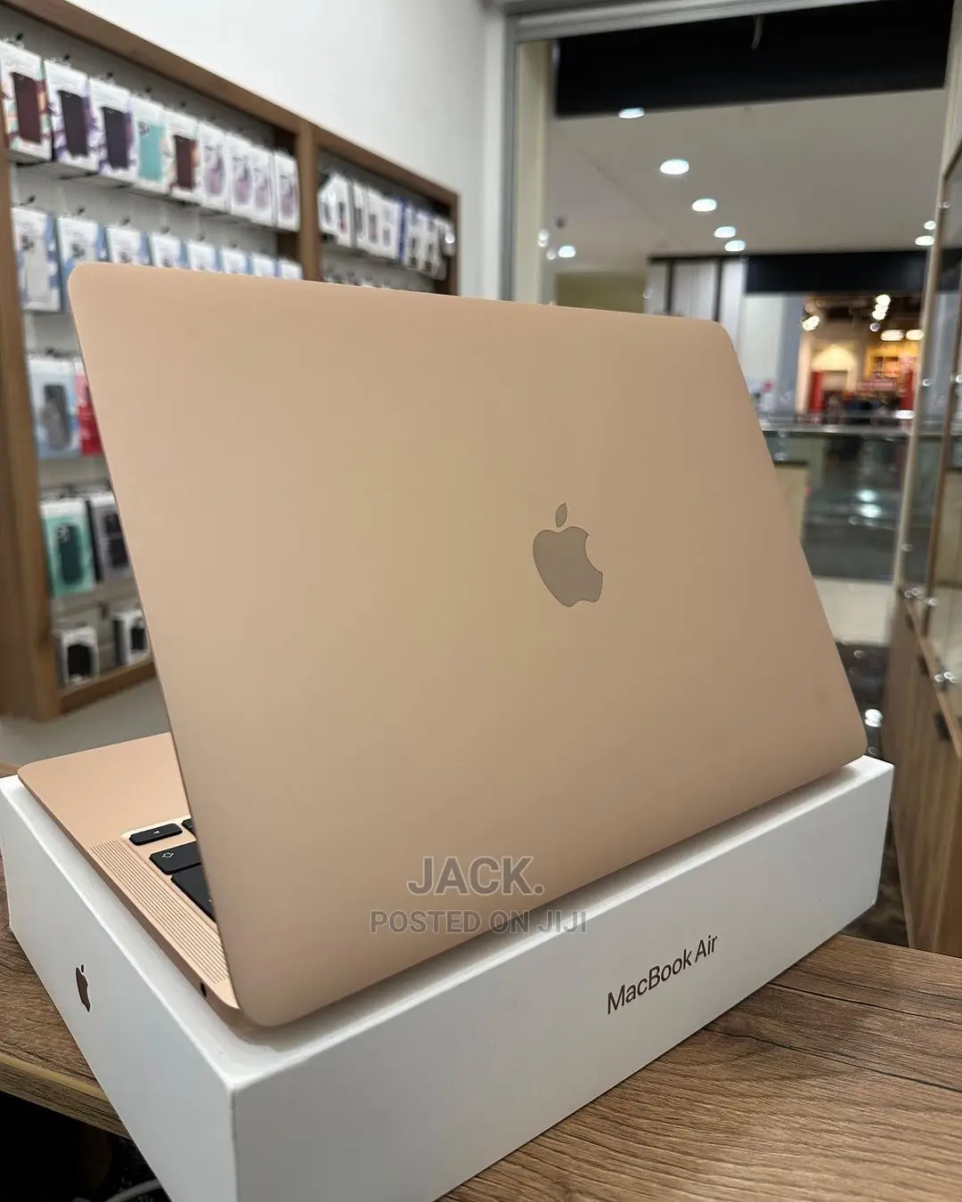 Laptop Apple MacBook Air 2020 8GB Apple M1 SSD 256GB