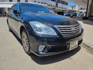 Toyota Crown 2012 Blue
