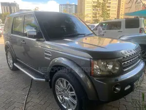 Land Rover Discovery 2010 Gray