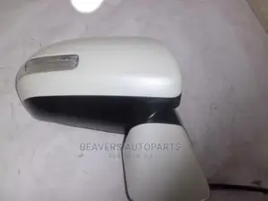 Noah/Voxy 2008-2013 Side Mirror