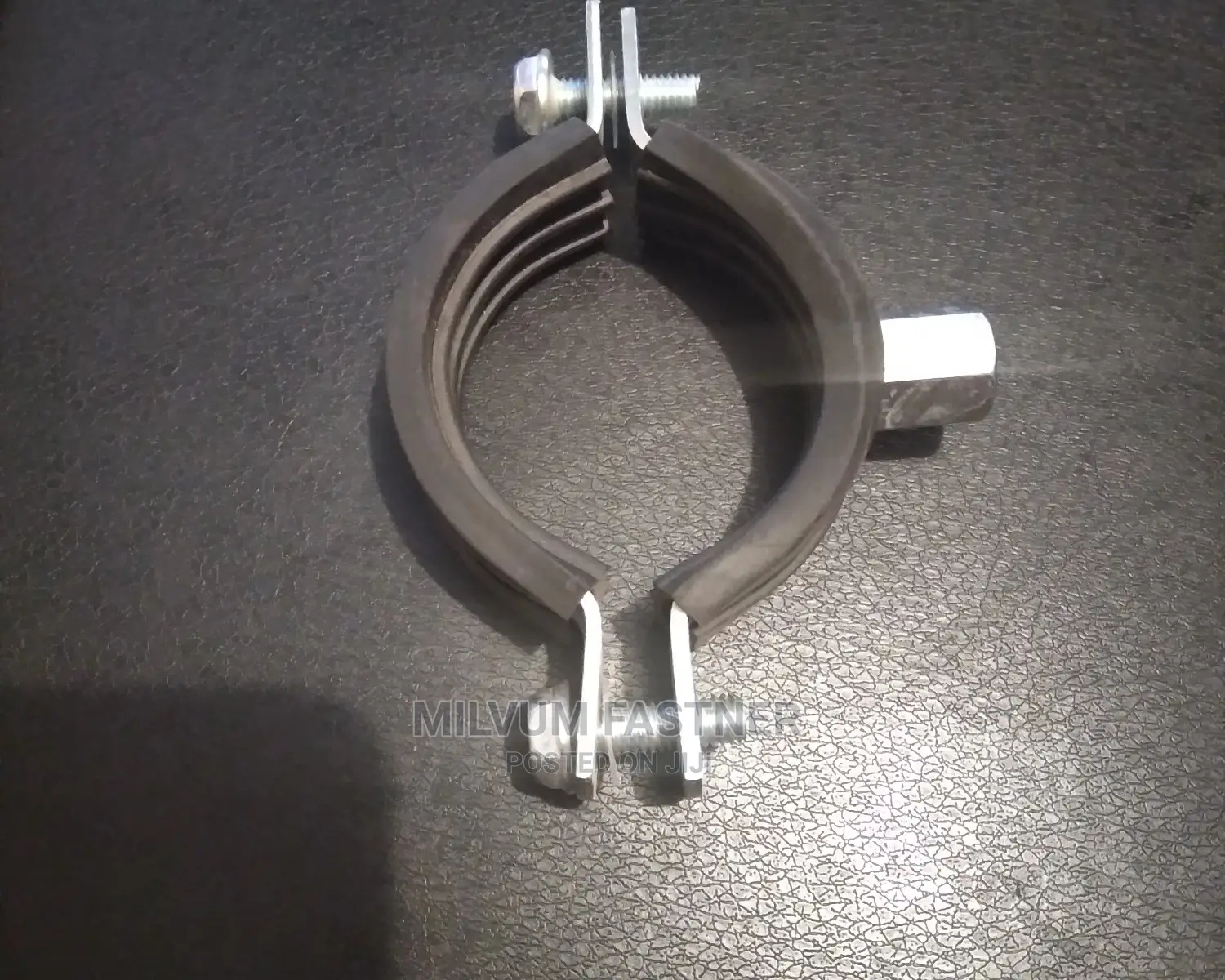 Pipe Clamp 11/2"