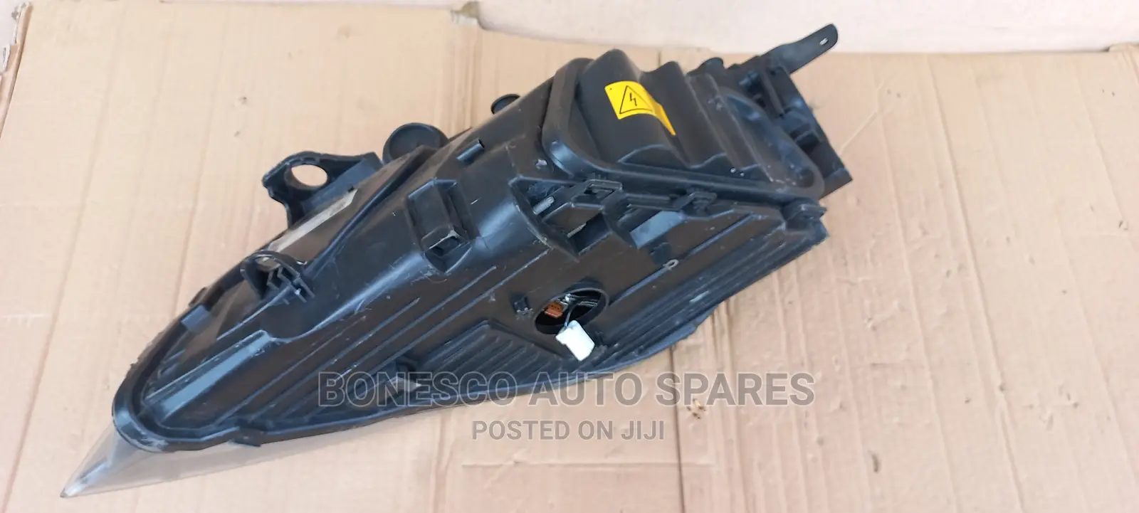 Volvo V40 Right Xenon Headlight Assembly