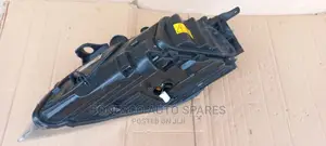 Volvo V40 Right Xenon Headlight Assembly