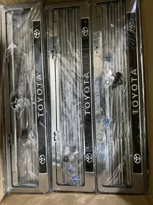 Toyota 1pc Oblong New Generationmetallic Number Plateholder