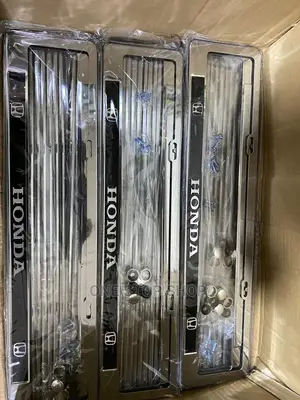 HONDA 1pc Oblong Metallic Oblong New Generation Plate Holder
