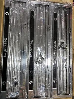 Mercedes 1pc Oblong New Generation Numbers Plates Holder