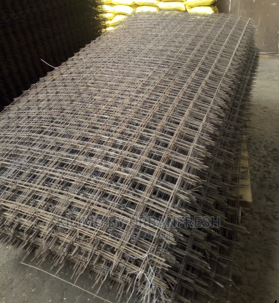 Weldmesh. 5040. Wire Diameter :4mm. 8ft L X 4 Ft W.