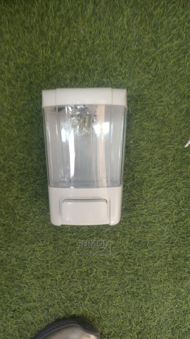 500ml Manual Soap Dispenser - thumbnail 4