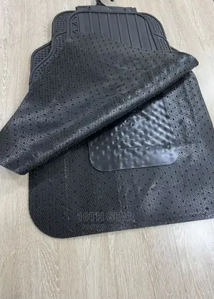 Isuzu Car Mats