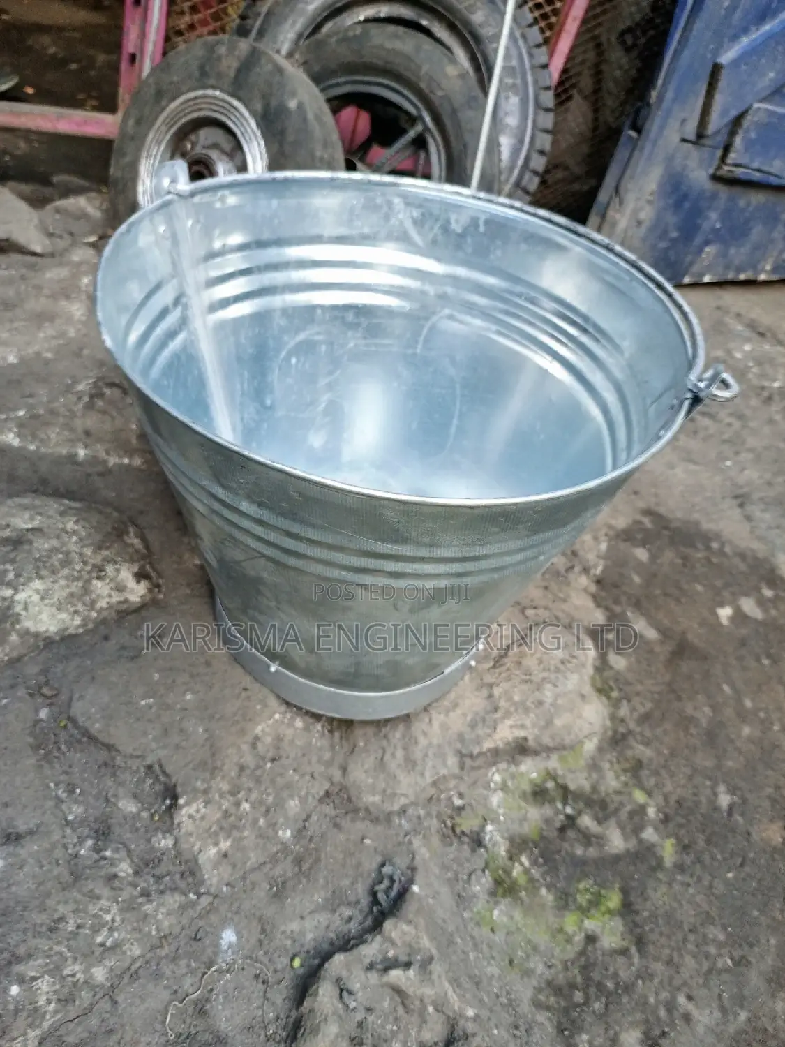 School Buckets Metallic