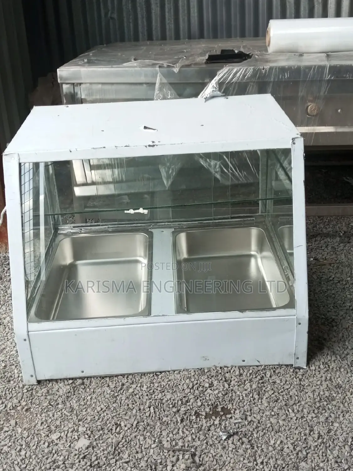 Chips Display Stainless