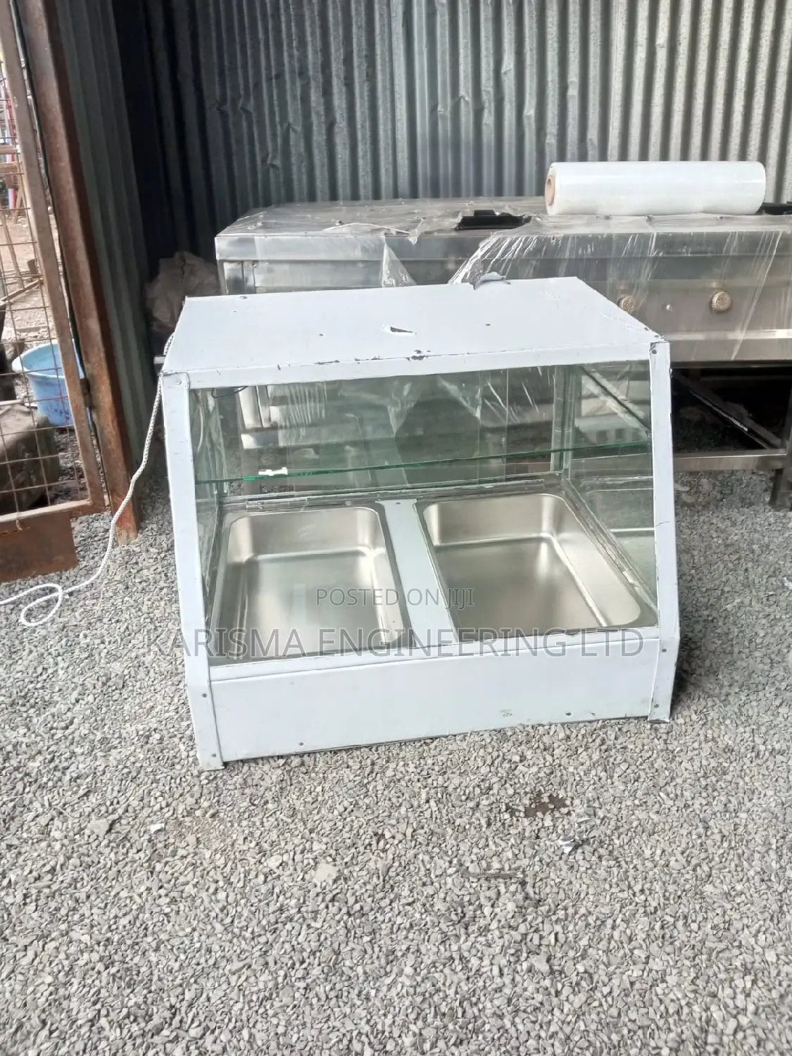 Chips Display Stainless
