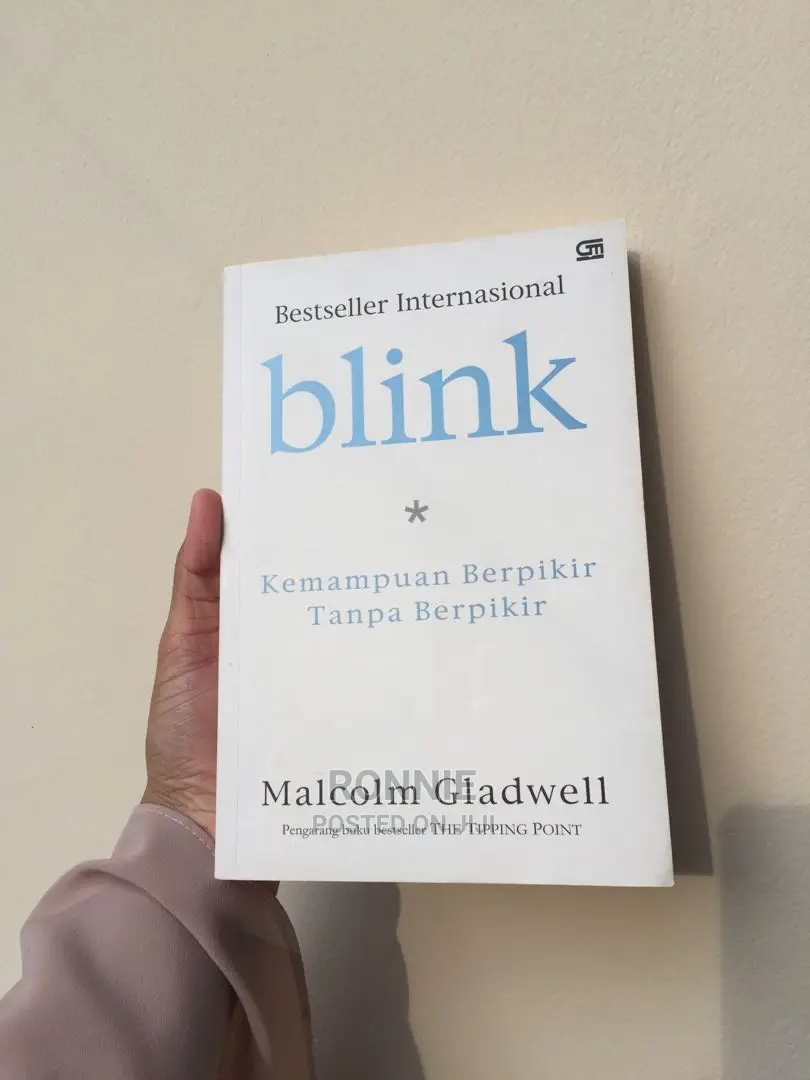 Blink the Power of Thinking Without Thinking Book by Malcolm