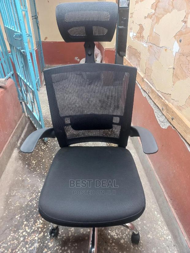 Headrest Chair