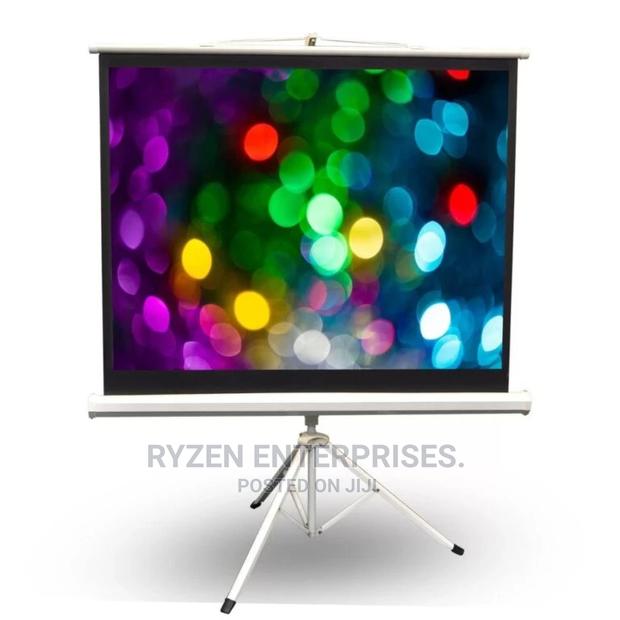 Tripod Projection Screen 96*96 Inches (240x240cm)