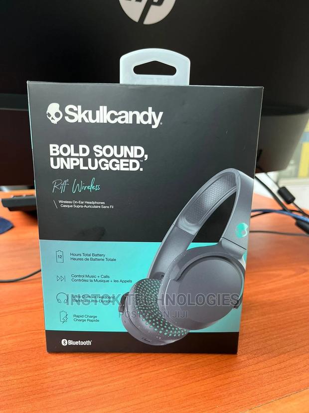Skullcandy Riff Wireless on-Ear Headphones With Microphone - main view