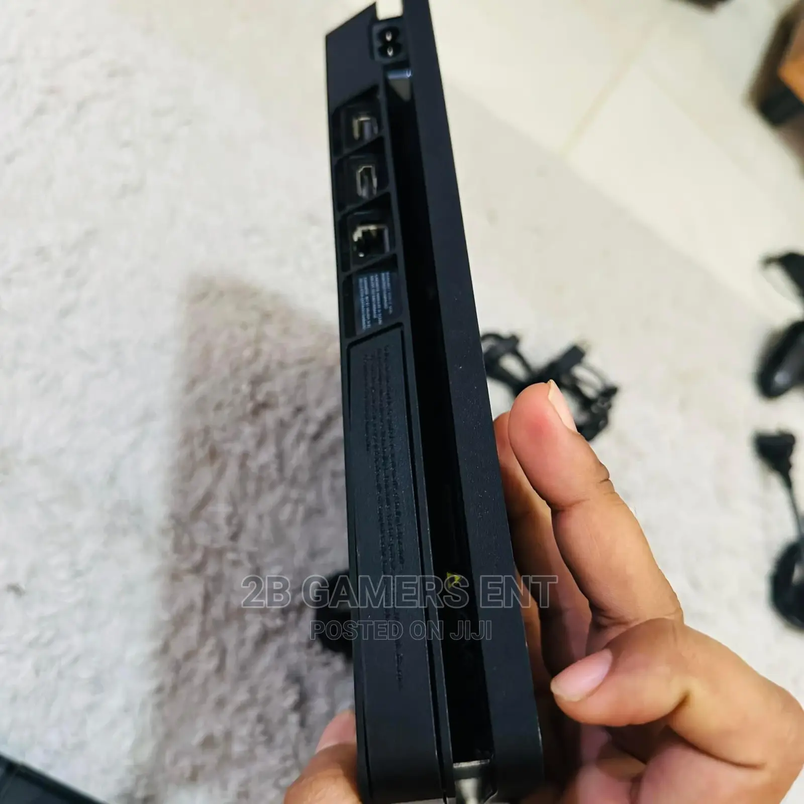 1 Pad, Slim Console PS4