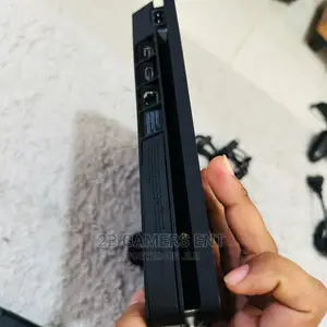 1 Pad, Slim Console PS4