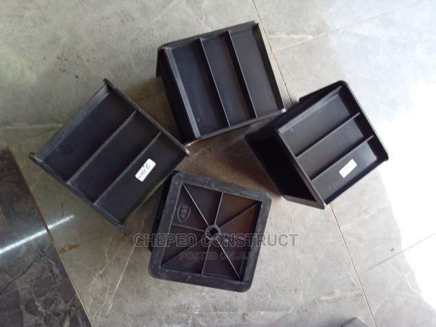 Plastic Cube Testing