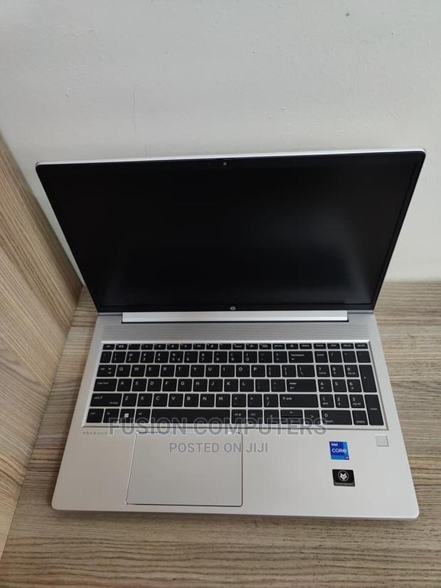 New Laptop HP ProBook 450 8GB Intel Core I5 SSD 512GB - main view
