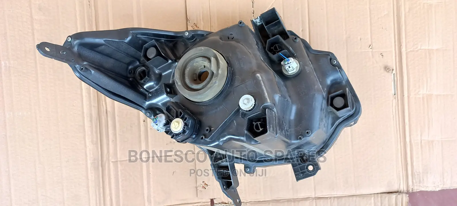 Suzuki Wagon R 2012-2014 Nonxenon Headlight Assembly