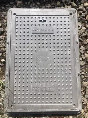 Lockable Manhole Cover (Reinforced Fibre)-450mm×600mm