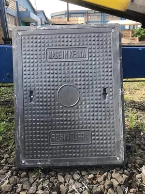 Lockable Manhole Cover (Reinforced Fibre)-450mm×600mm